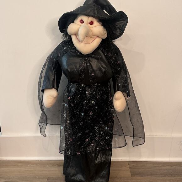 Halloween Witch Porch Greeter Talking Cackling Witch with Glowing Red Eyes 32" - Picture 1 of 14